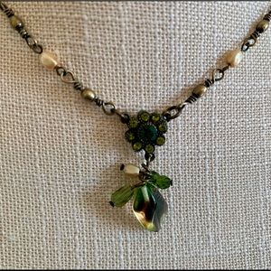 Pretty green necklace